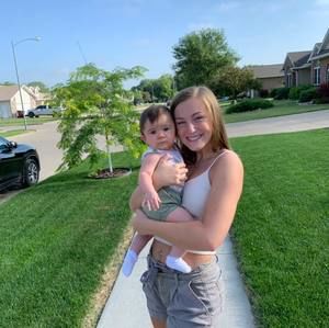 Meet your Posher, Khaia